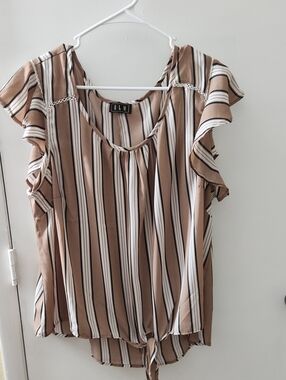 OLM Taupe & White Striped Tie-Front Flutter Sleeve Blouse
